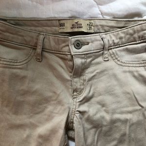 HOLLISTER super skinny khaki jeans